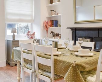 Park Road Cottage - Windermere - Dining room