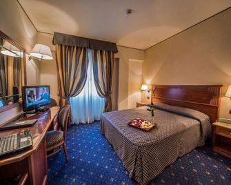Hotel Valdarno - Montevarchi - Schlafzimmer