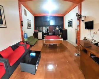 Katawa Guest House Syariah - Palembang - Huiskamer