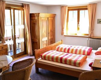Doppelzimmer Talblick, Dusche/Wc - Hornberg - Schlafzimmer