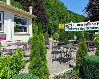 Auberge des Moulins - Baume-les-Dames - Pátio