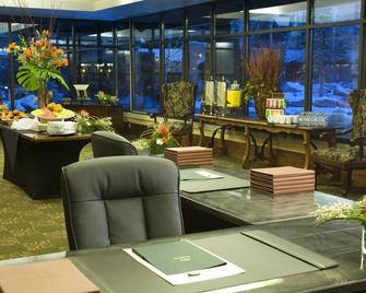Silverado Lodge by Canyons Village Rentals - Park City - Lounge