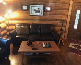 The Eld House - Olympia - Salon
