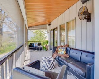 Lake Breeze Timber - Lake Ozark - Balkon