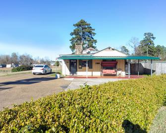 OYO Hotel Brookhaven Ms Hwy 51 North - Brookhaven - Bâtiment