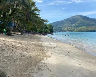 Suítes aconchegantes com piscina e praia - Angra dos Reis - Beach