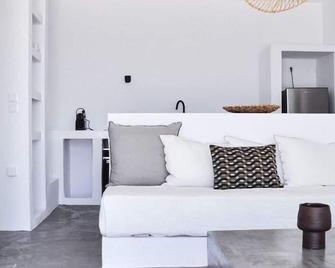 Cave Suite - Sarakíniko - Sala de estar
