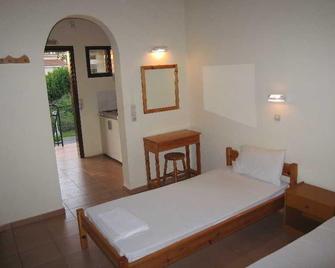 Alexandra Studios - Lassi - Camera da letto