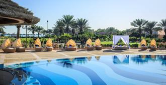 Dhafra Beach Hotel - Jabel al Dhanna - Piscina