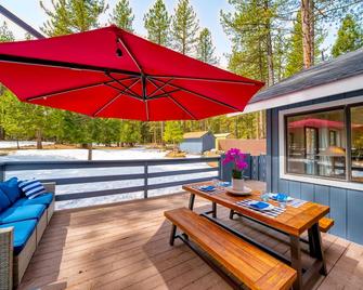 The Wild Rock Retreat - Graeagle - Patio