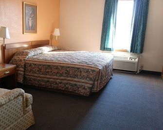 State Line Inn - Hagerstown - Bedroom