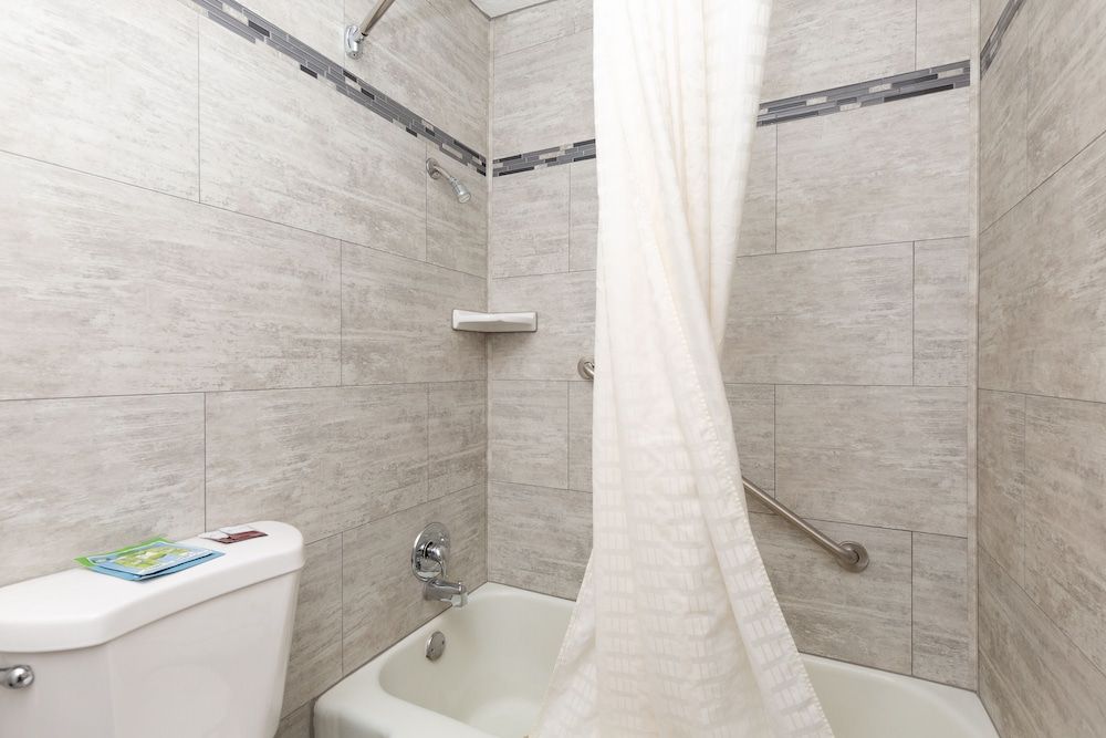 Stay Express Inn Elko - אלקו - חדר רחצה