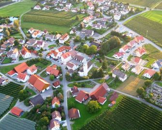 Hotel Wirtshaus Krone - Friedrichshafen - Outdoor view
