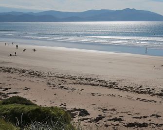 Cois Chnoic Holiday Home Dingle by Trident Holiday Homes - Dingle - Beach