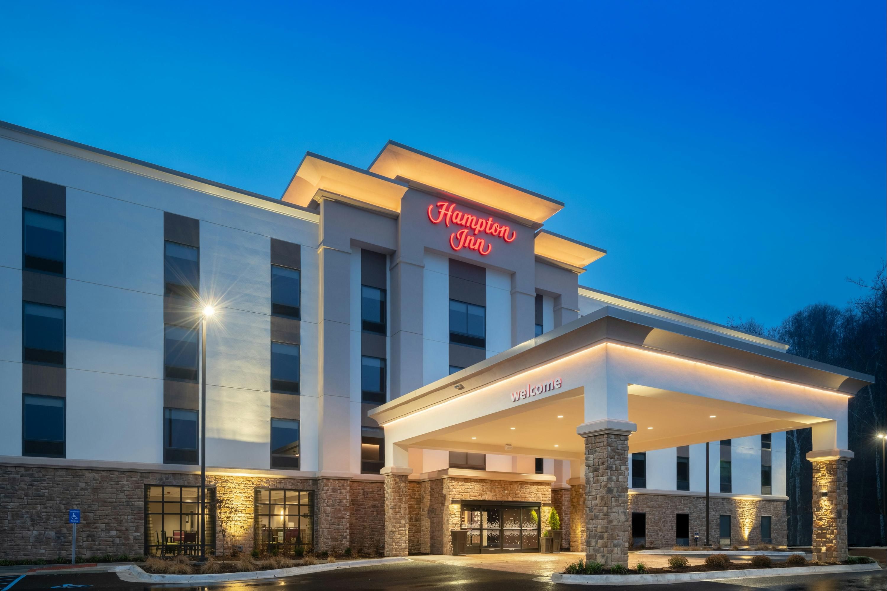 Hampton Inn Weston - Weston - Budova