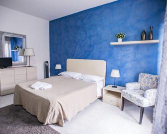 Sant'Antonio Garden Rooms Apartments - Nicolosi - Schlafzimmer