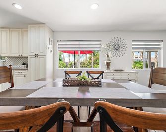 Gilbert Home, Walk To Downtown, Restaurants, Nightlife 10+ Location! - Gilbert - Dining room