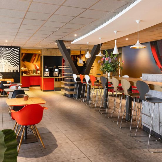 ibis Rotterdam City Centre image 1