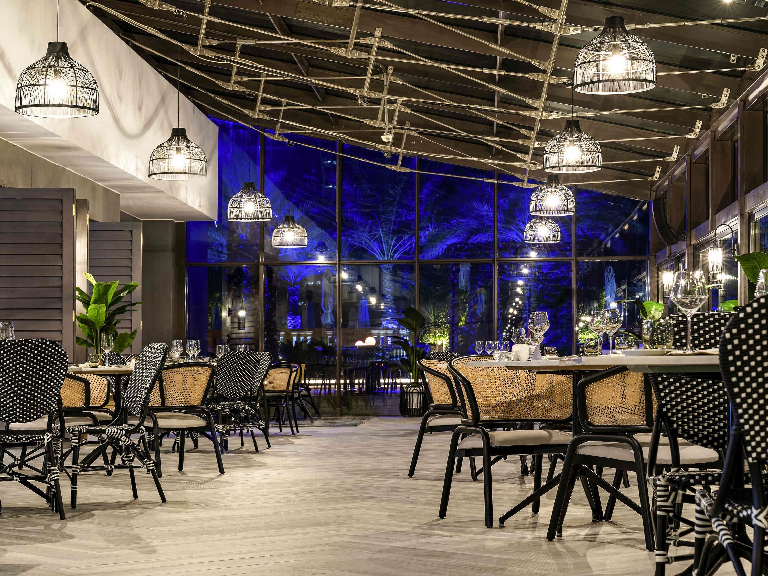 Sofitel Dubai Jumeirah Beach - Dubai - Restaurant