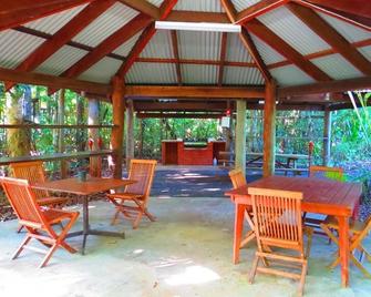 Daintree Rainforest Retreat - Cow Bay - Innenhof