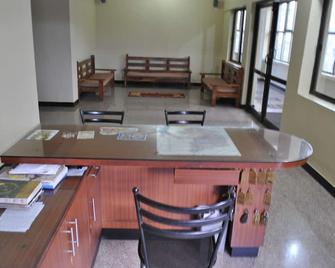 Hotel B M Shree Residency - Tiptūr - Recepción