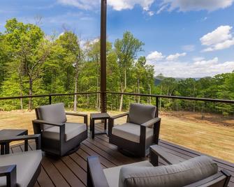 Shenandoah Luxury Mountain Stay in Stanardsville - Stanardsville - Balcony