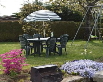 Rustic house with fireplace, garden and pets allowed - Saint-Quentin-sur-le-Homme - Patio
