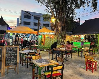 Bed Station Hostel Krabi - Ban Khlong Muang
