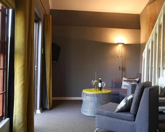 Lucky Bean Guesthouse - Johannesburg - Living room