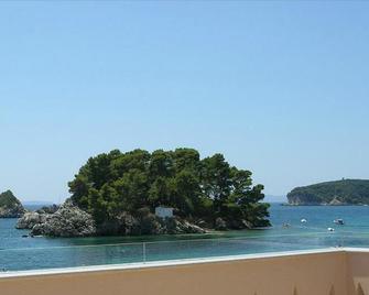 Utopia - Parga
