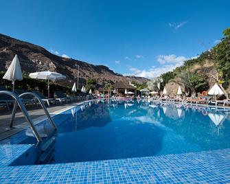Hotel Livvo Costa Taurito & Aquapark - Taurito - Pool