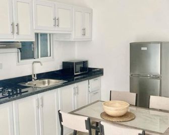 La Casita De Chepe - Iconic Apartment in Gaspar Hernandez - Gaspar Hernández - Cocina