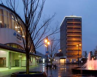Nonsmoking Semidouble room Rapid station squa / Higashiomi Shiga - Higashiomi - Budova