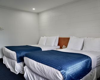 Cedar Lane Motel - Bracebridge - Schlafzimmer