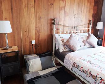 Rimrabeang Amphawa Cafe and Suite - Amphawa