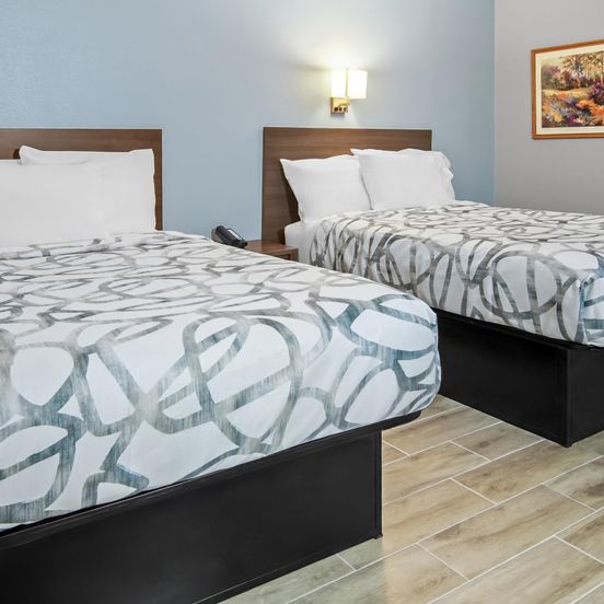 Americas Best Value Inn Weatherford image 1