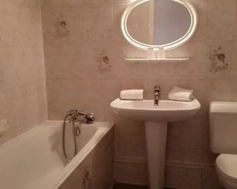 Hotel D'Alsace - Віллербанн - Ванна кімната