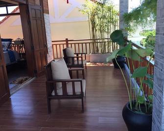 Khamy Riverside Resort - Hoi An - Balcón