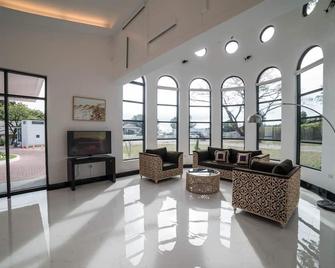 Hotel Seoul - Mabalacat - Lobby