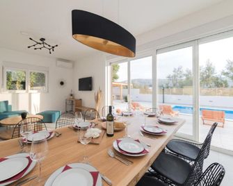 Luxury Villas Bellavista - Four Bedroom Villa with Pool - Pag - Jadalnia