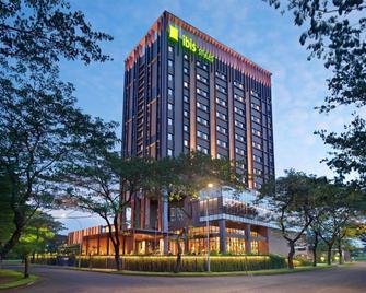 Ibis Styles Serpong Bsd City - Tangerang City - Bygning