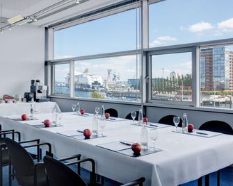 Intercityhotel Kiel - Kiel - Restaurante