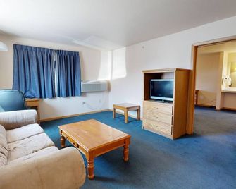 Western Executive Inn - Billings - Sala de estar