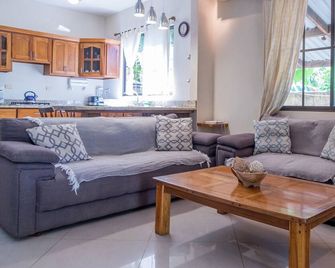 Zula Inn Aparthotel - Santa Teresa - Vardagsrum