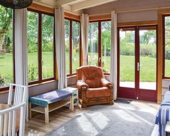 Beautiful Home In Montaudin With Wifi - Larchamp