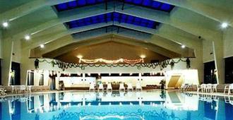 上海龍柏飯店 - 上海 - 游泳池