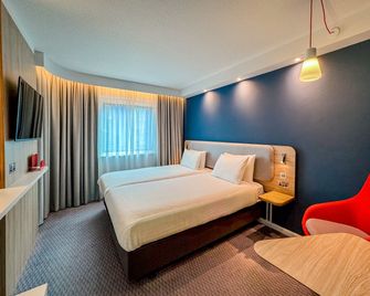 Holiday Inn Express London - Stratford By IHG - לונדון - חדר שינה