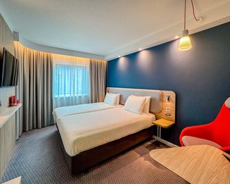 Holiday Inn Express London - Stratford By IHG - לונדון - חדר שינה
