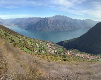 Holiday Home With Lovely Views Of Lake Iseo For 6 People - Fonteno - Building