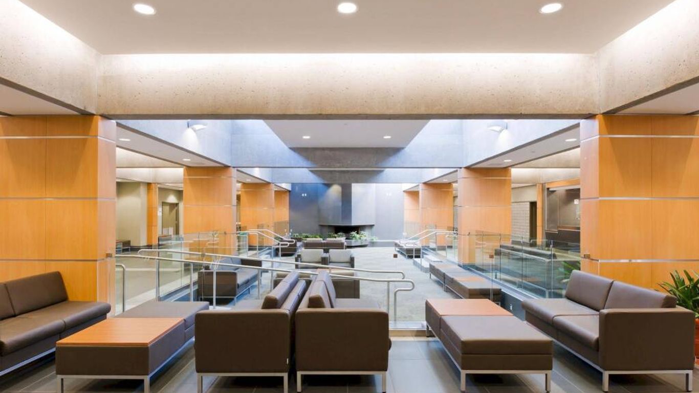 West Coast Suites At Ubc